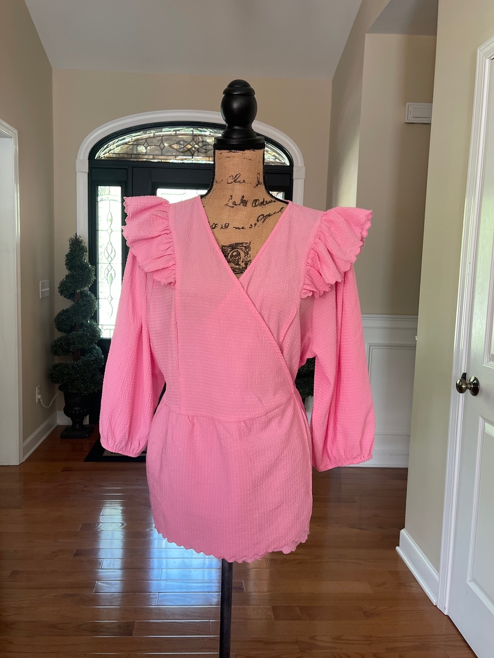 Vero Moda Curve 3/4 Sleeve Bubblegum Pink Ruffle Wrap Blouse Top Size 18